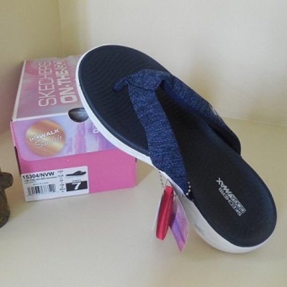 Skechers On-the Go Sandals (7) Navy - Picture 1 of 3
